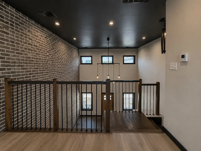 215 E Avenue K #B — Photo 33