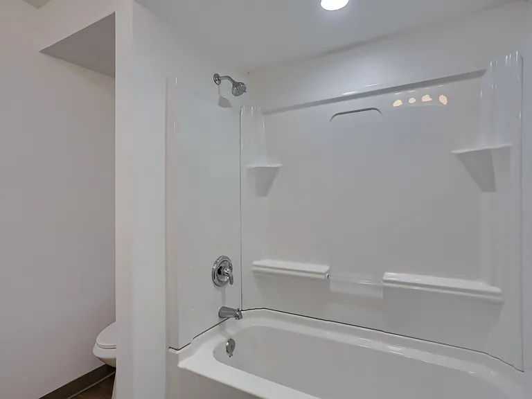 124 Kathleen Dr #5 — Photo 25