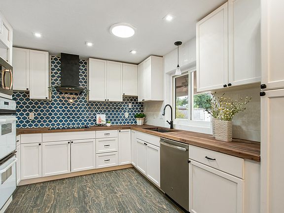 1557 E Fairfield St, Mesa - 43