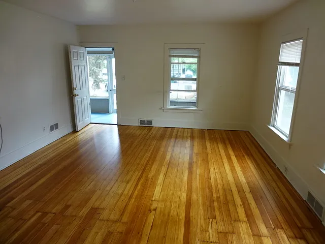 625 S Whitcomb St — Photo 3