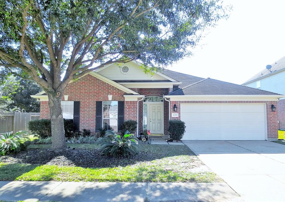 1st image of 16515 Barker Marsh Dr
