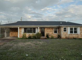 110 Emerald Dr, Tuscumbia, AL 35674