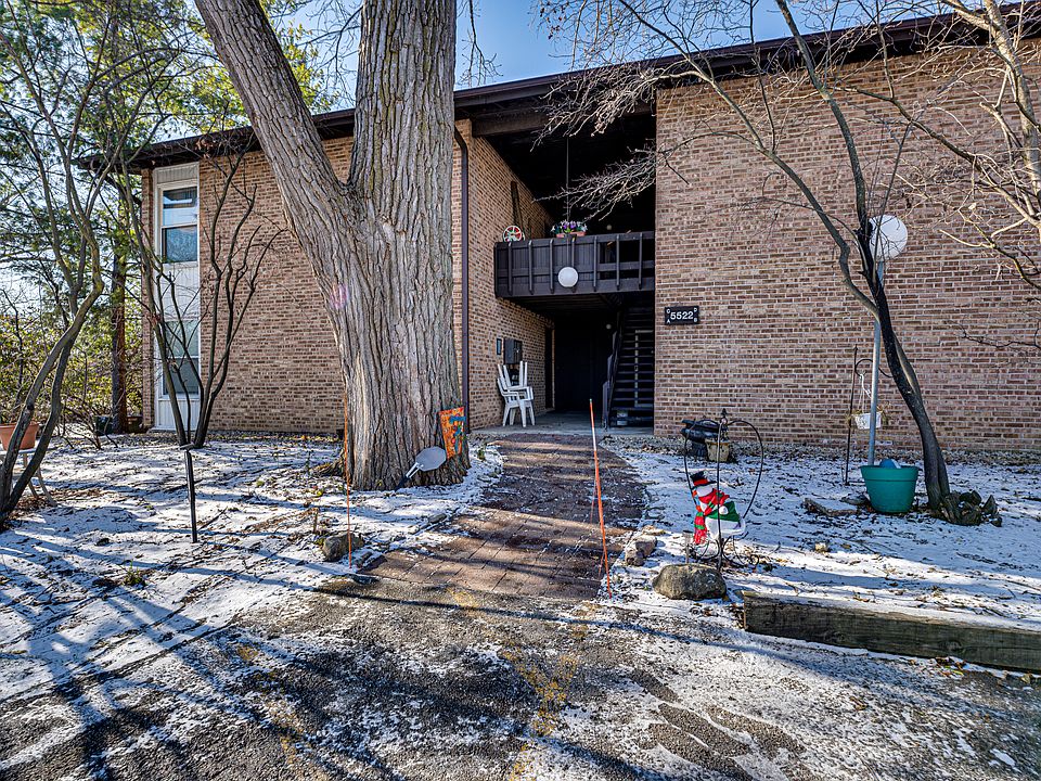 1st image of 5522 E Lake Dr APT B