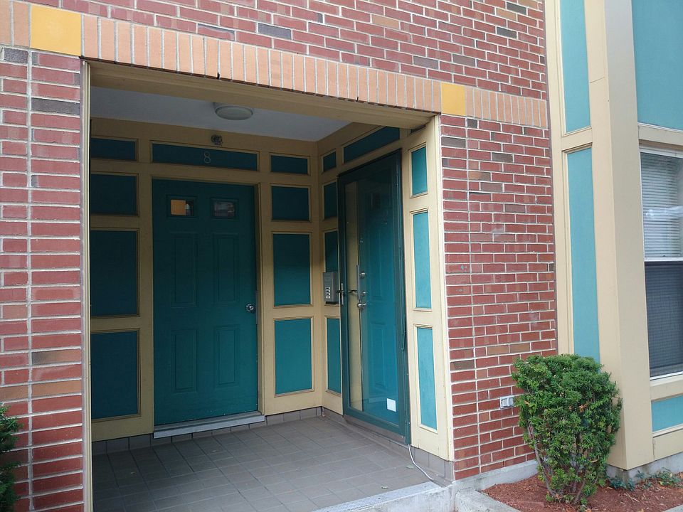 2nd image of 8 Douglas Park APT 4