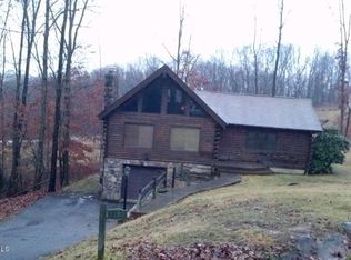 1105 Sherwood Dr, Christiansburg, VA 24073