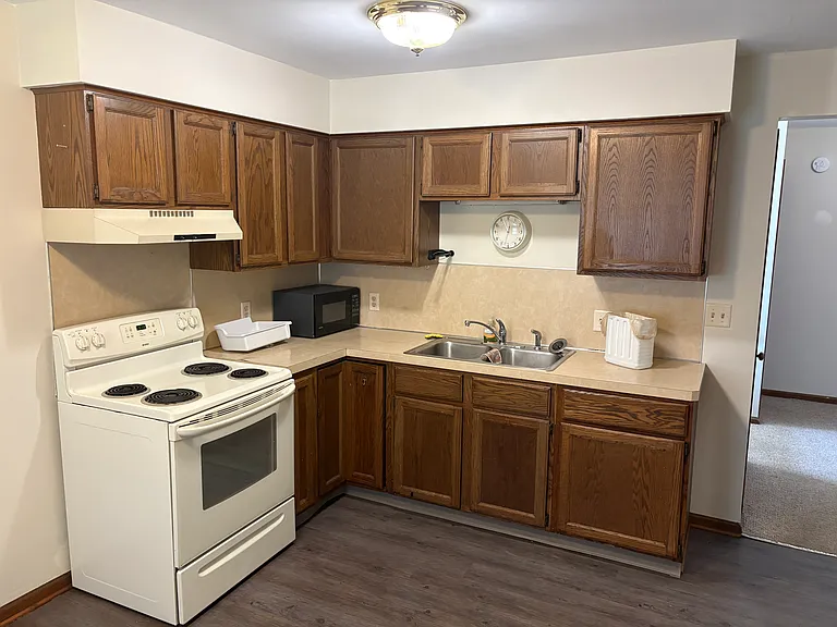 230 S Waverly Rd #230 — Photo 8