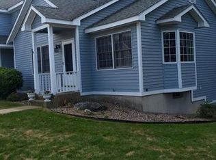 702 Fieldstone Ct, Colchester, CT 06415