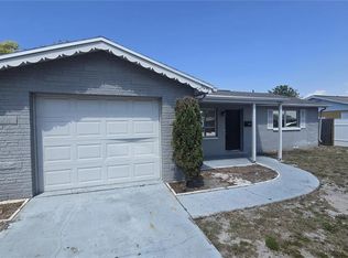 3041 Holiday Lake Dr, Holiday, FL 34691