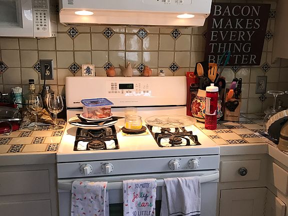 3rd image of 1116 Mesita Dr