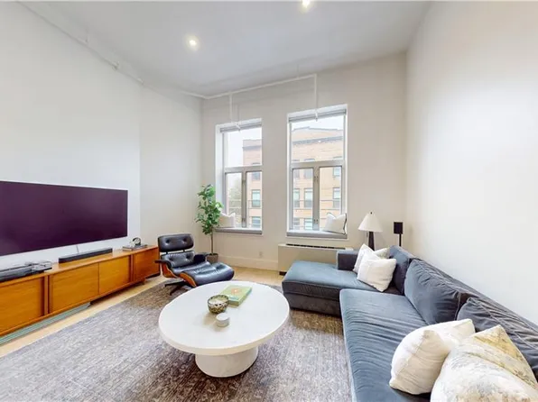 91 Grand Ave APT 3B, Brooklyn, NY 11205