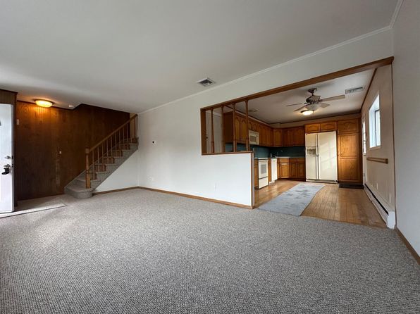 (undisclosed Address)