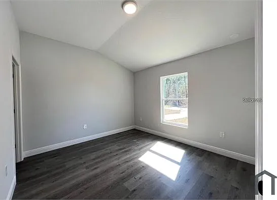 221 Locust Pass Ln — Photo 6