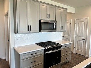5th image of 2239 Ryegrass Ln #68004