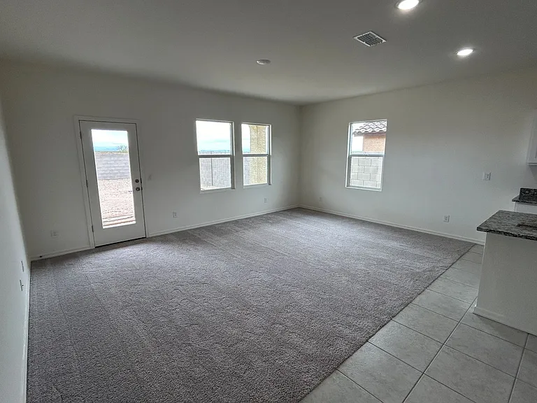 20120 W Palo Verde Dr — Photo 7