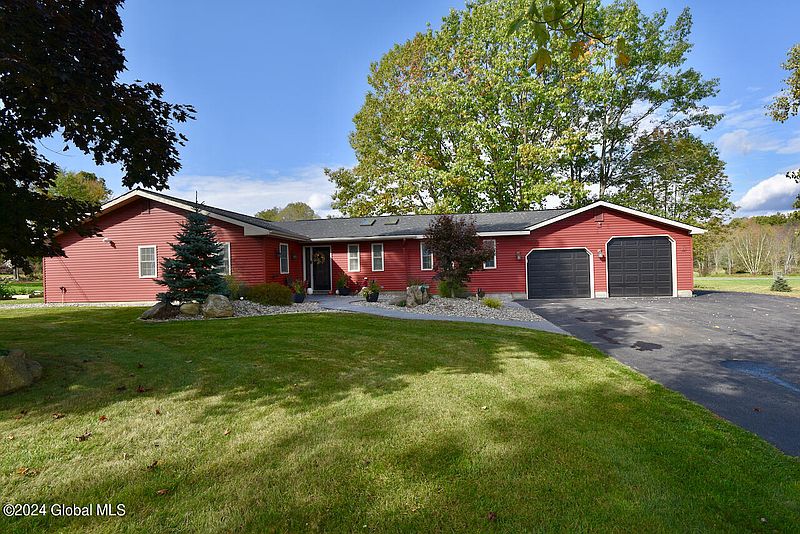 3rd image of 454 Finley Road
