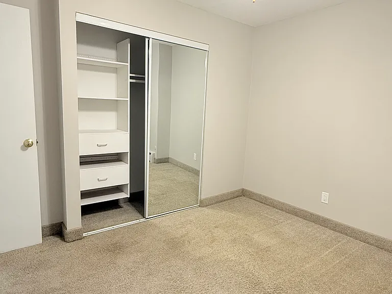 Pine Tree Park Apartments — Photo 18