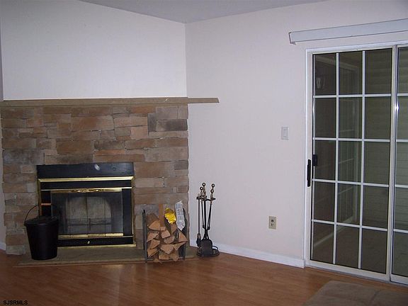 5th image of 67 Waterview Dr #38