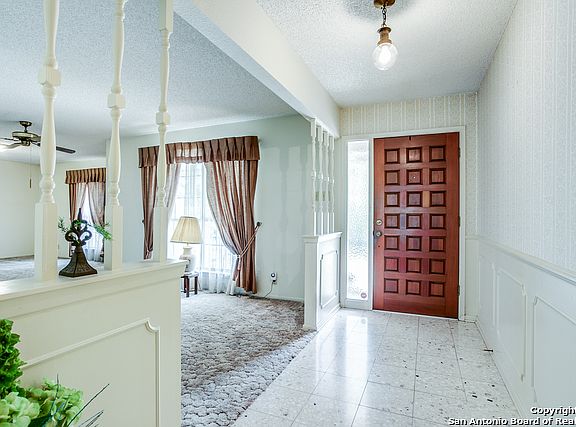 3rd image of 9350 Bluebell Dr