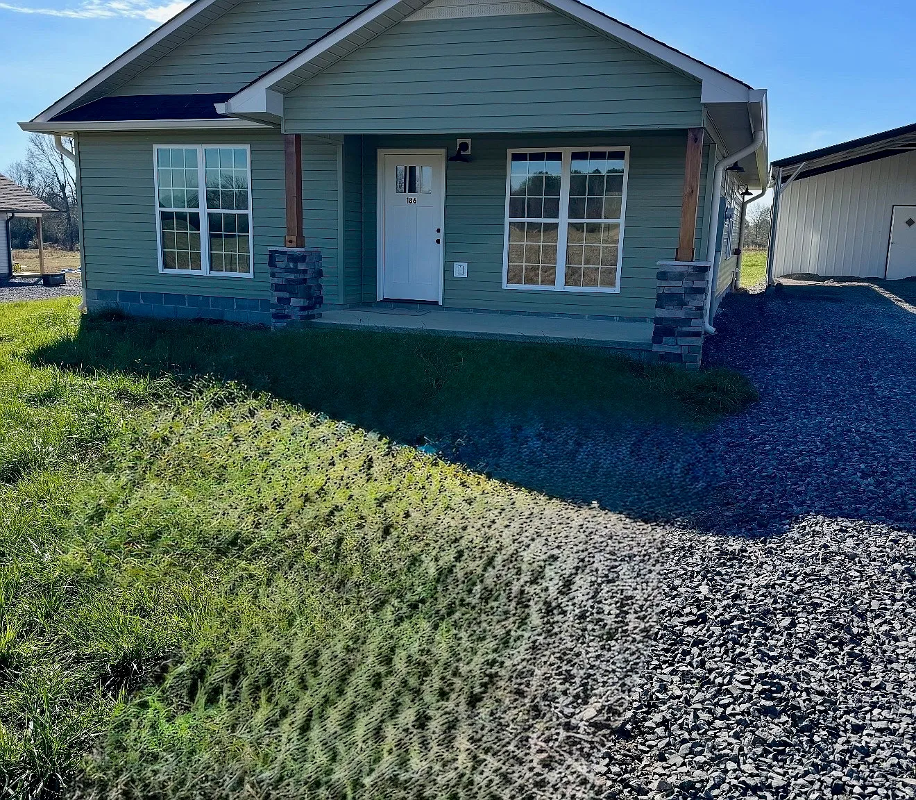 186 Pan Creek Rd — Photo 1