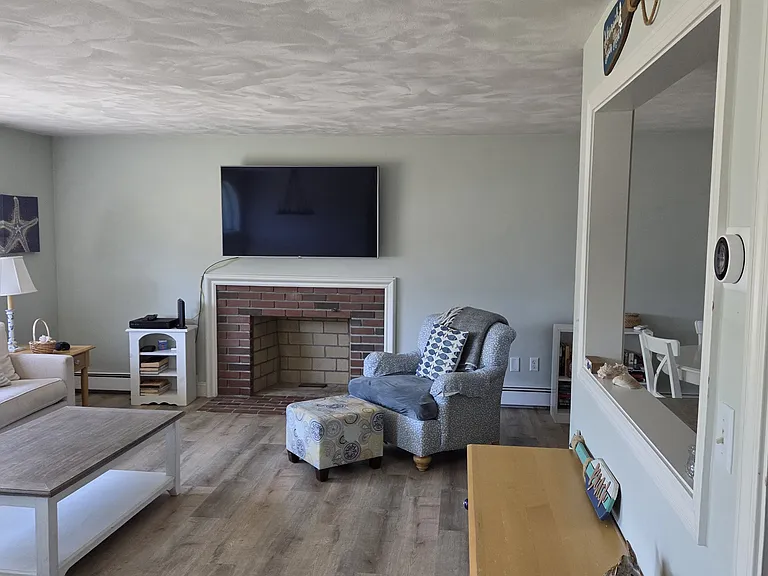 306 Hatherly Rd — Photo 8