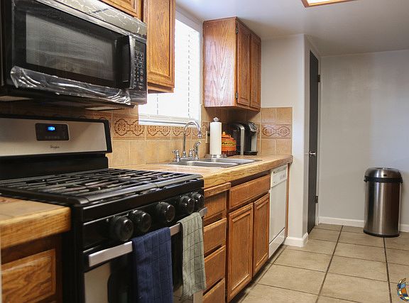 4th image of 1711 Ross Ave