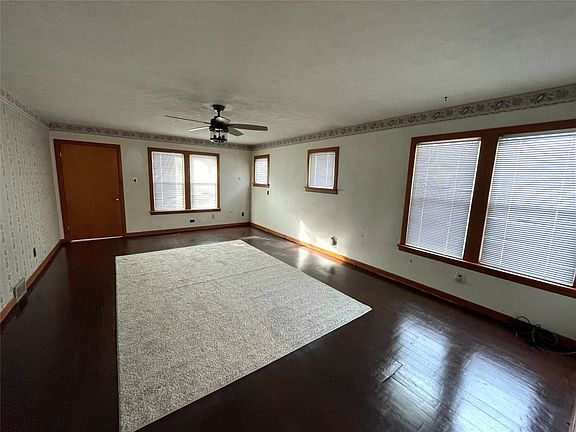 3rd image of 3317 Atlantic Ave