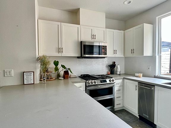 5th image of 26601 Country Creek Ln