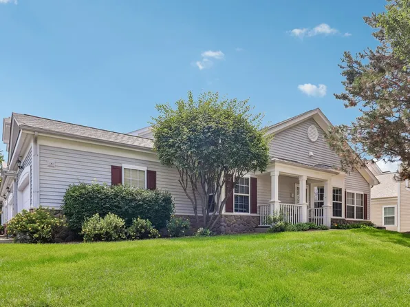 2722 Kendall Xing, McHenry, IL 60051
