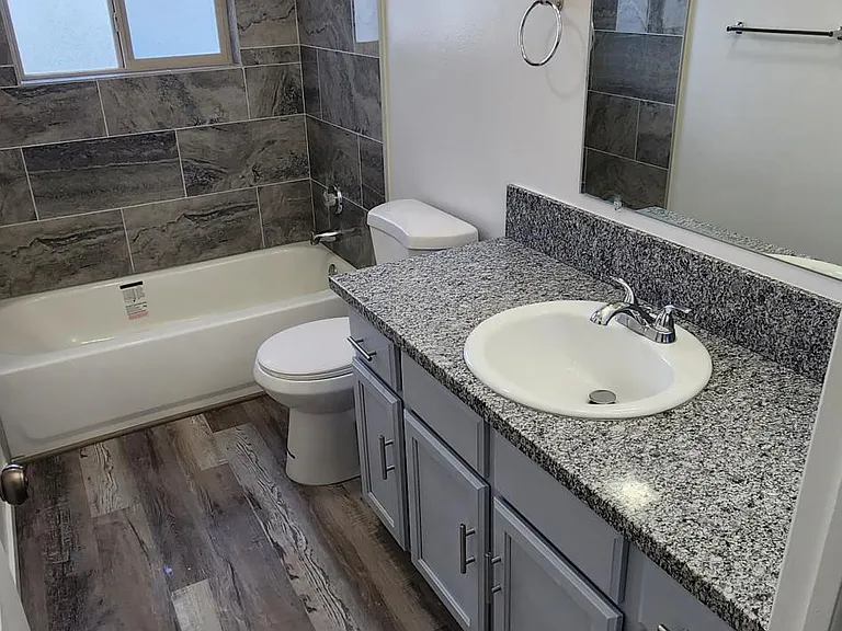 2191 N 450 W — Photo 8