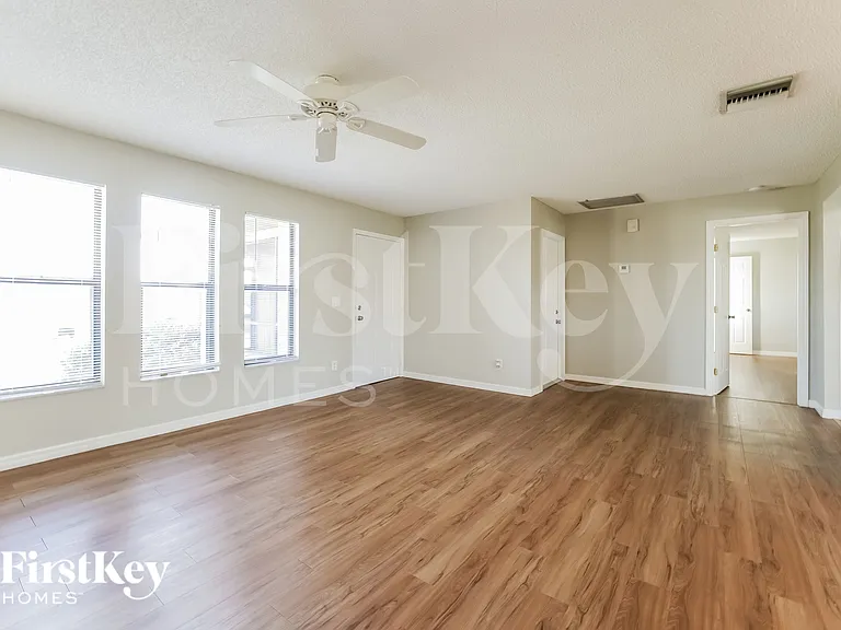 1201 Hancock Bridge Pkwy — Photo 4