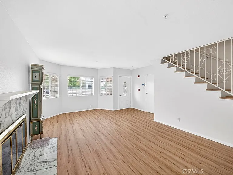 2033 W 231st St — Photo 3