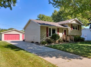 214 NE 6th St, Ankeny, IA 50021