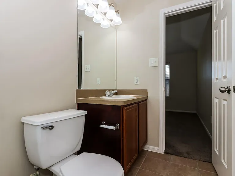 19235 Sandelford Dr — Photo 12