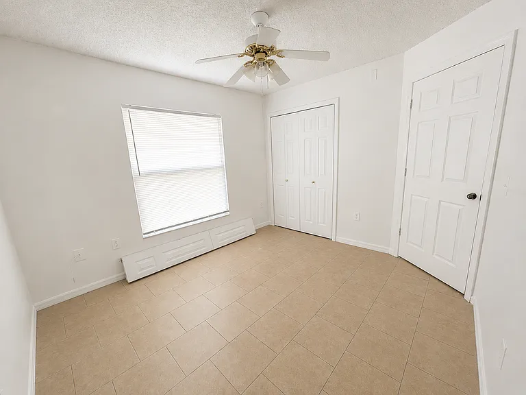 1304 E Ohio St — Photo 9