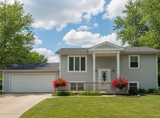 9123 162nd St, Orland Hills, IL