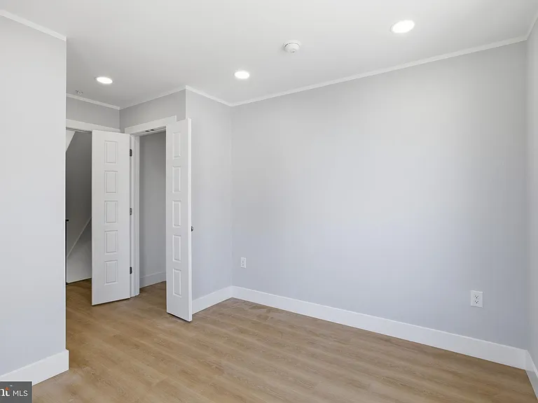 1511 W Flora St — Photo 28