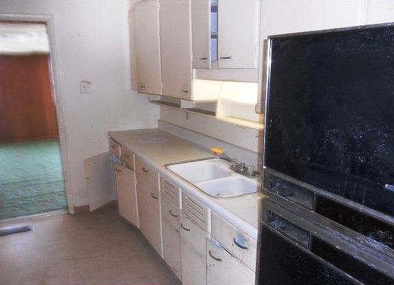 5th image of 3013 N Ashland Ct