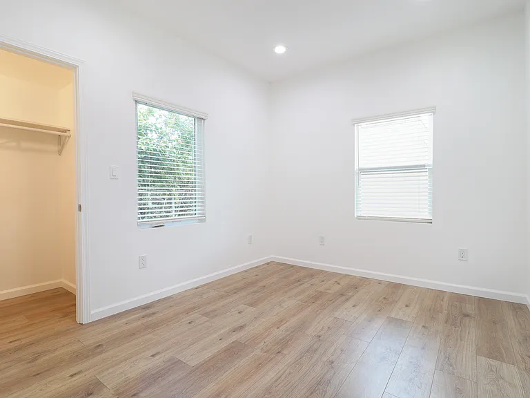 4538 1/2 Dozier Ave — Photo 11