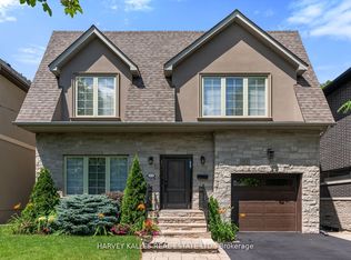 12 Reid Mnr, Toronto, ON M8Y2H7