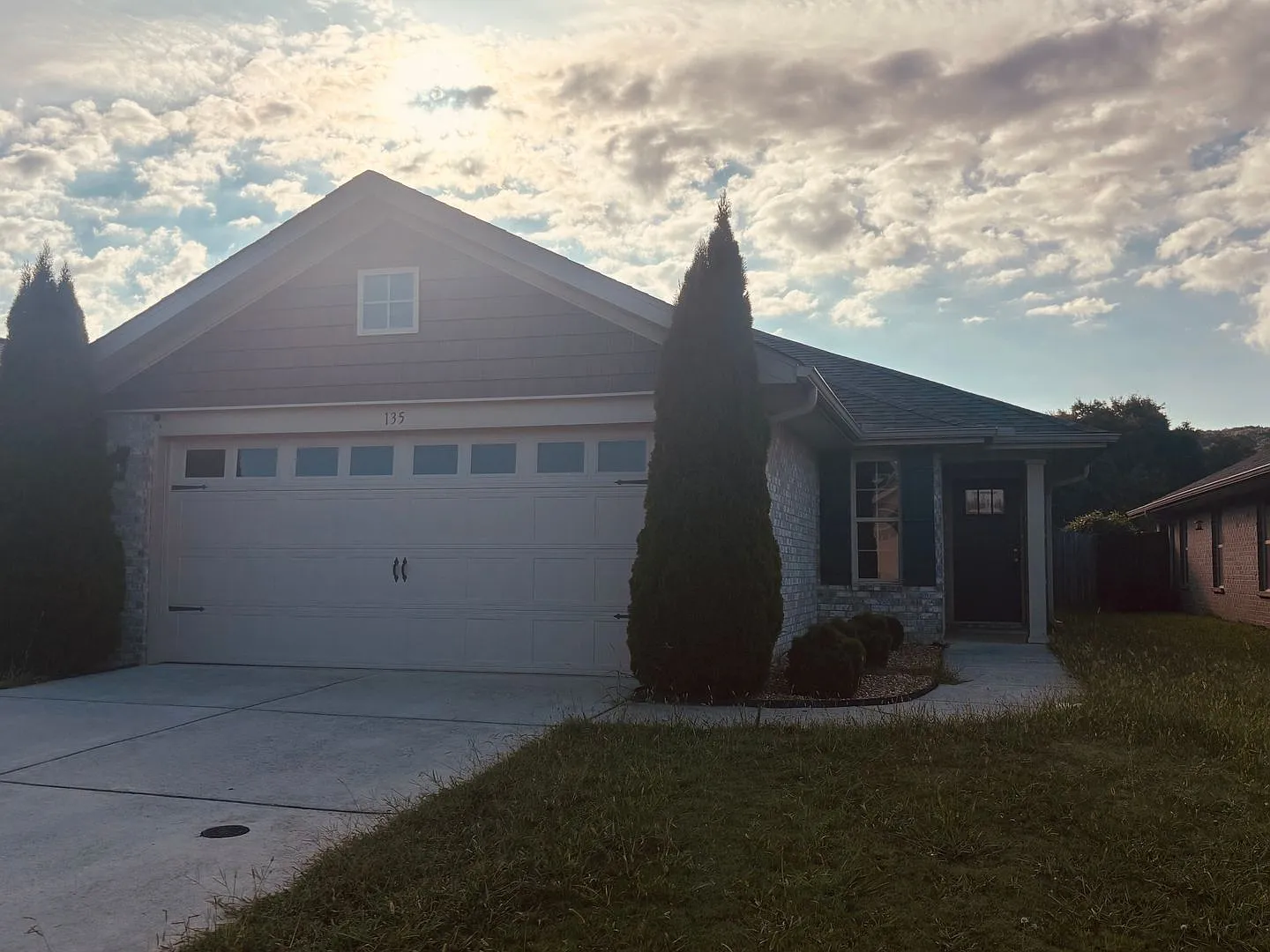 Gorgeous 3 bedroom 2 bathroom in Harvest — Photo 1