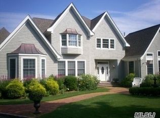 145 Chardonnay Dr, East Quogue, NY 11942