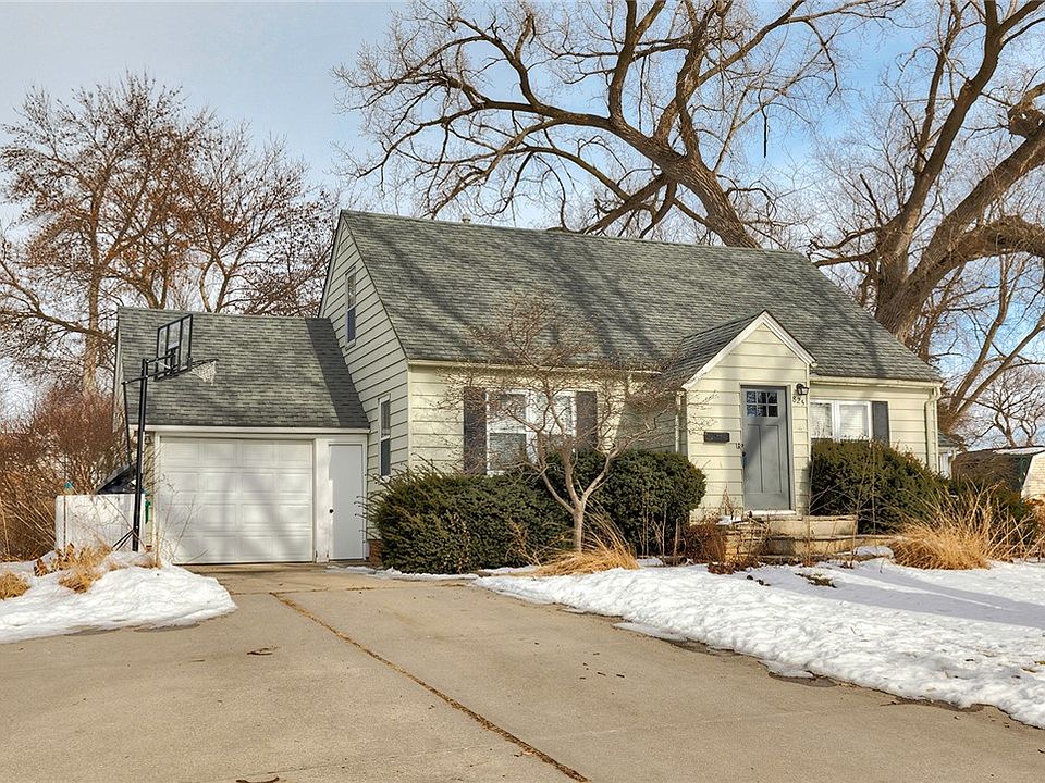 1st image of 825 School St