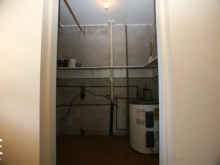 21804 Marlin Ave — Photo 19