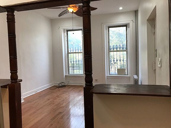 4th image of 670 Greene Ave APT 1