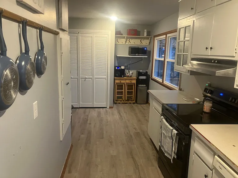 912 Wayne Ct — Photo 8