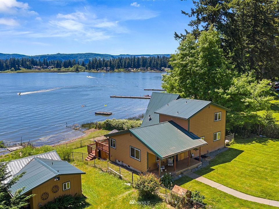 1st image of 15611 Scenic Shores Dr SE