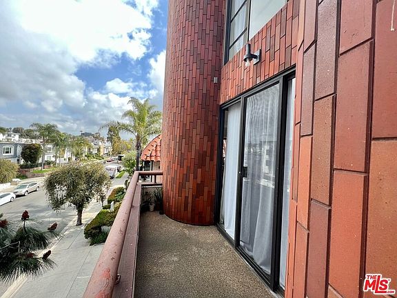 3rd image of 11982 Kiowa Ave APT 306