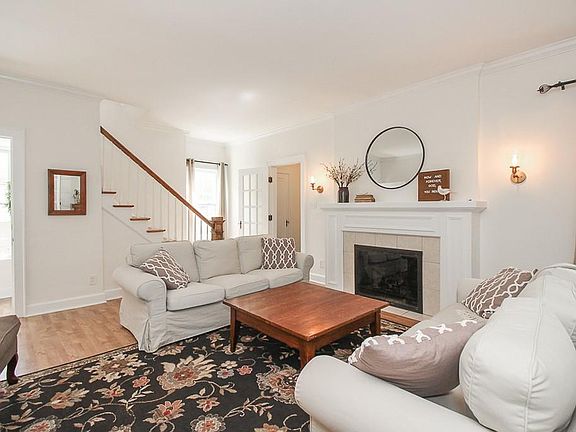 5th image of 1019 Chestnut Blvd