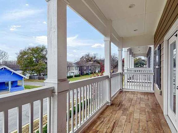 3rd image of 447 N Woods St #1