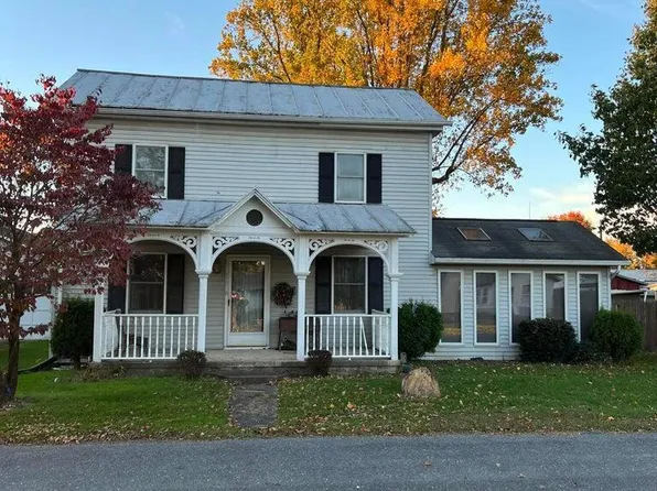61 Cherry St, Dewart, PA 17730